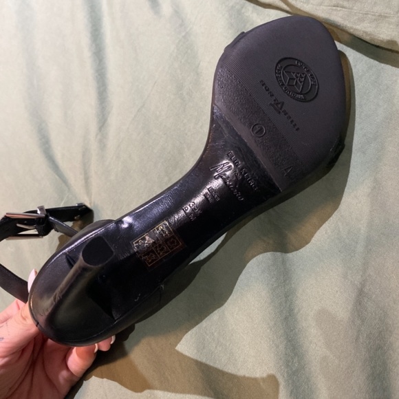 SOLD Elin Kling for Marciano Black Heels - Picture 3 of 4